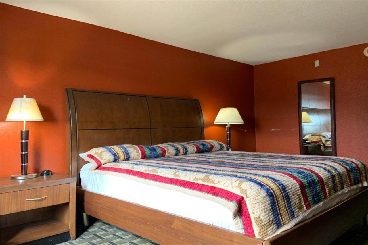 Real Value Inn Мемфис Экстерьер фото