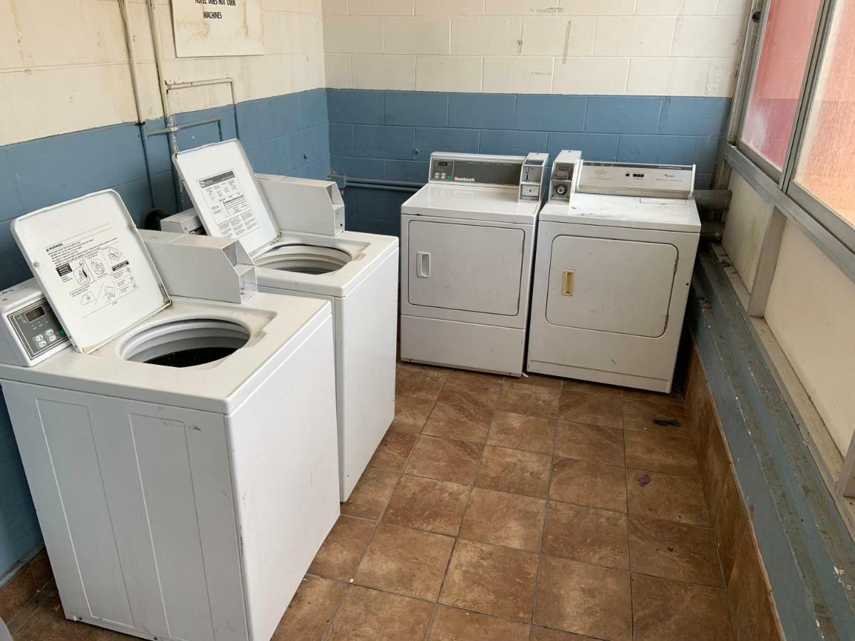 Real Value Inn Мемфис Экстерьер фото