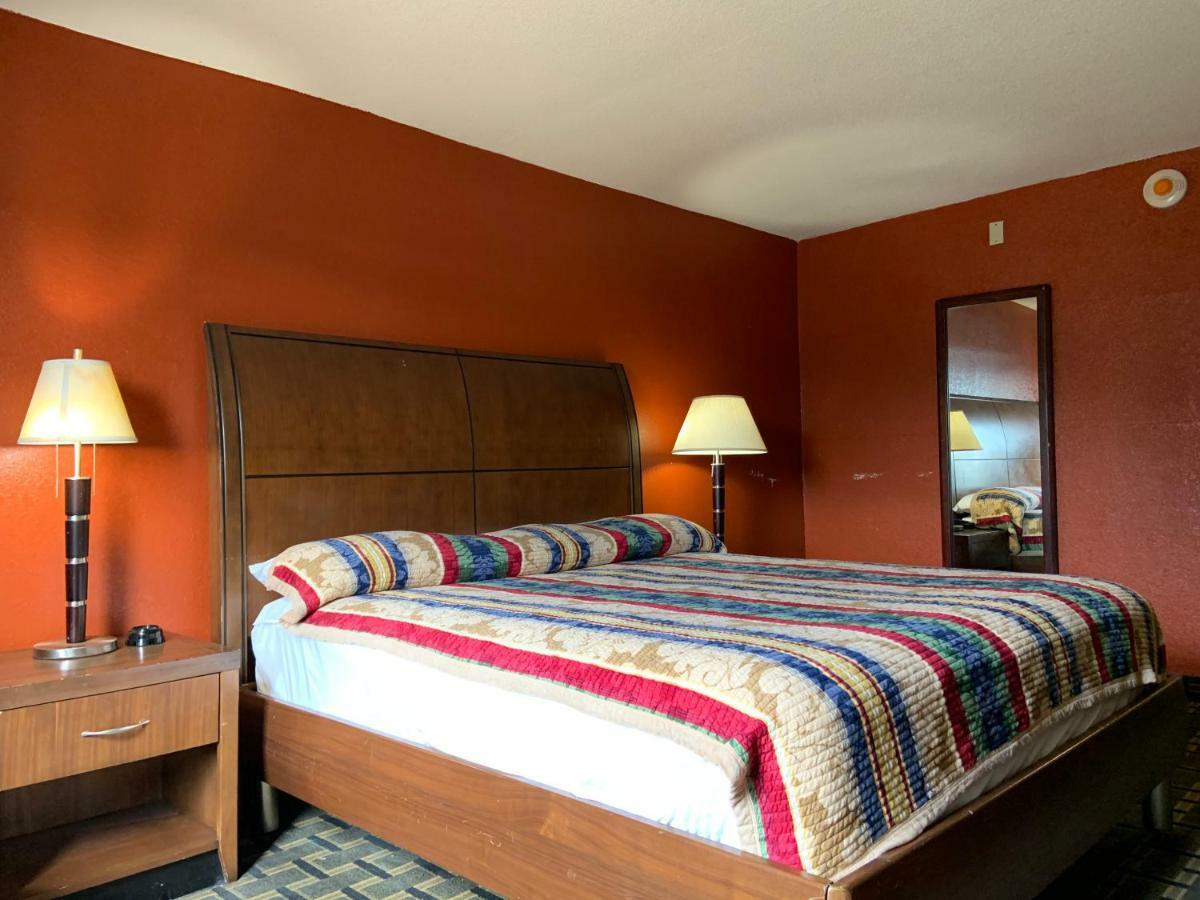 Real Value Inn Мемфис Экстерьер фото
